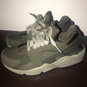 Men’s Size 8.5 Huaraches